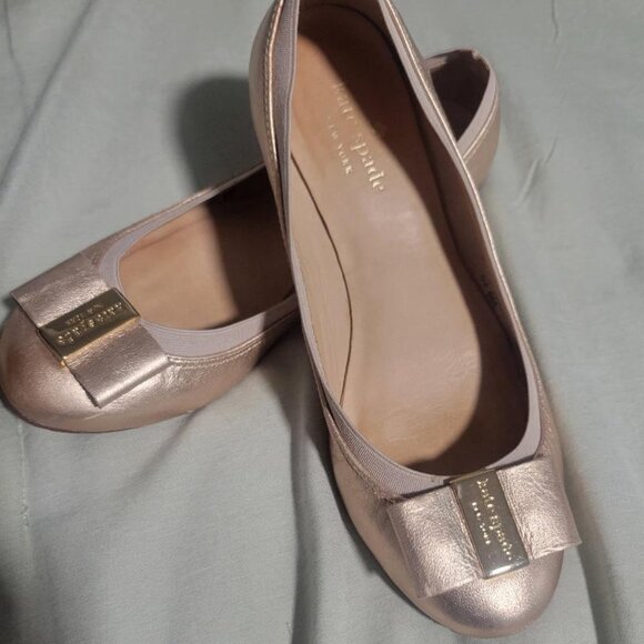 Women's Kate Spade Rose Gold Flats with Bows Sz 6M - Picture 1 of 10